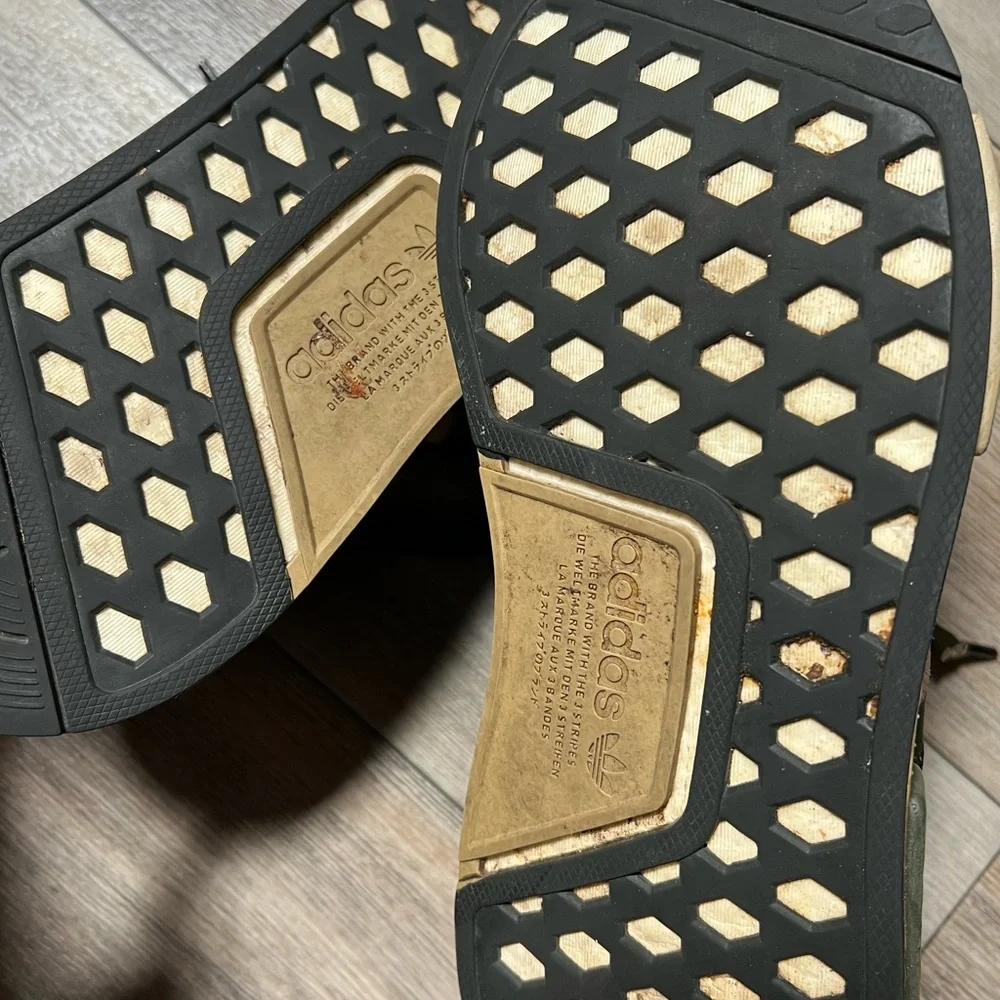 Adidas RARE Star‎ Wars Princess Leia Tennis Shoes- 8.5